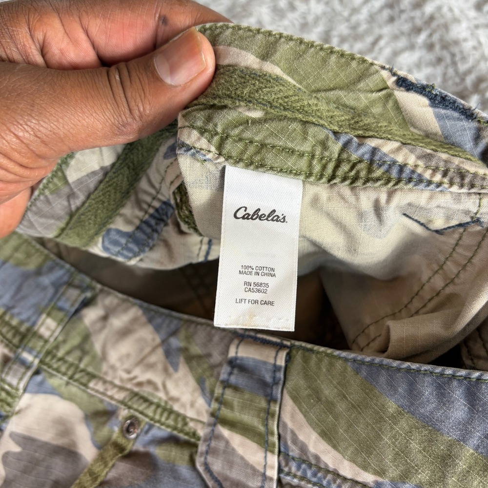 Cabelas Camo Cargo Shorts Womens 14 Green Camouflage Ripstop Outdoor Hiking - Picture 3 of 11